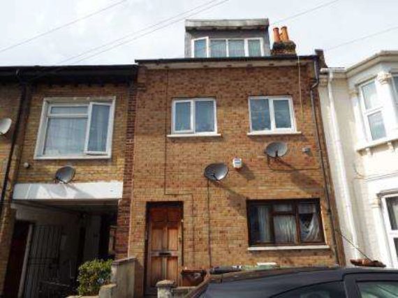 2 Bedroom Flat